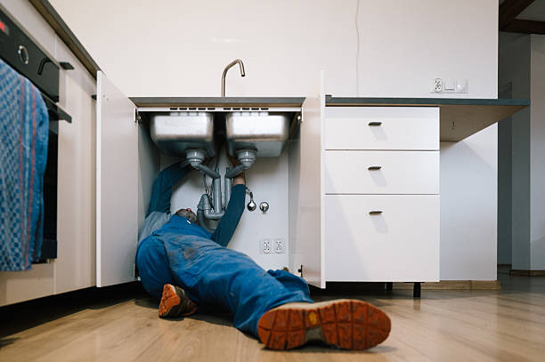 Professional Leak Detection technician working in Athens, MI